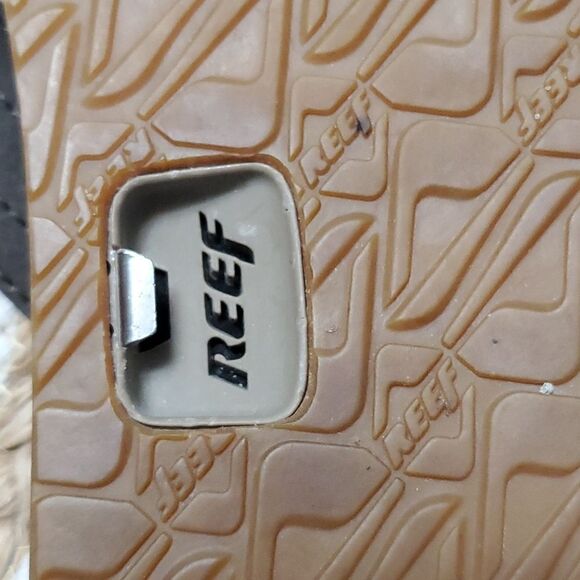 Reef Men’s Size 13, Reef Brown Flip Flops, With Bottle Opener - Picture 10 of 10